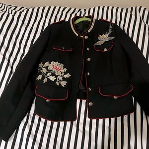 Worn fewtime but like new!